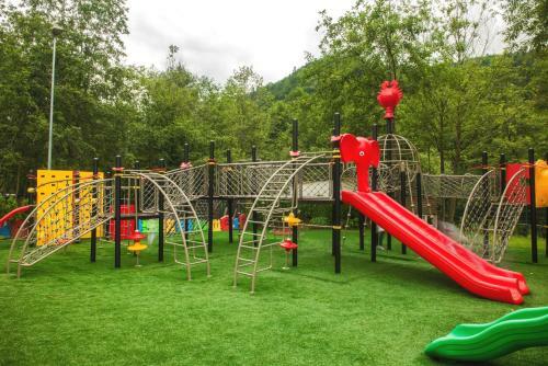Hotel Domeniul D�mbu Morii