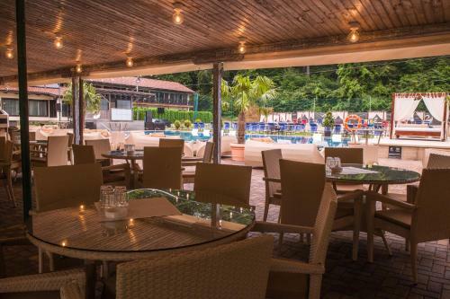Hotel Domeniul D�mbu Morii