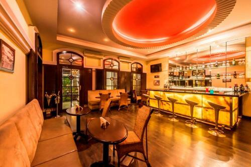 Hotel Royal Orchid Metropole