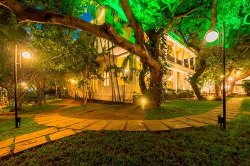 Hotel Royal Orchid Metropole