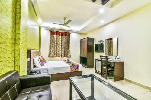 Fabhotel Kingston Patel Nagar