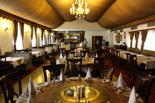 Hotel Ashok Country Resort
