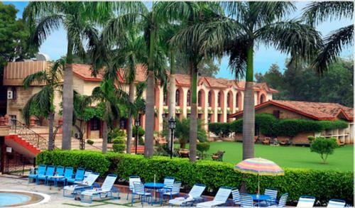 Hotel Ashok Country Resort