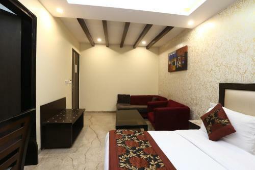 Hotel Kingston Park Near Karolbagh Metro