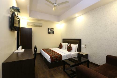 Hotel Kingston Park Near Karolbagh Metro