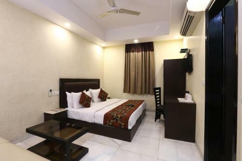Hotel Kingston Park Near Karolbagh Metro