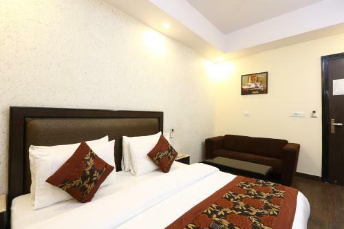 Hotel Kingston Park Near Karolbagh Metro