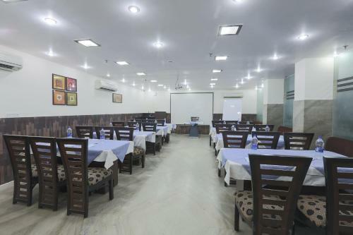 Hotel Kingston Park Near Karolbagh Metro