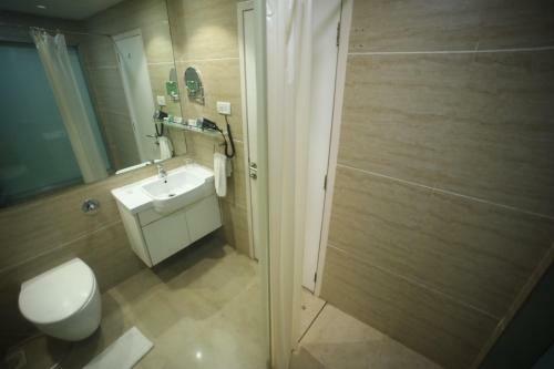 Hotel The Byke Suraj Plaza