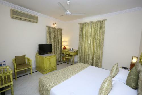 Garden Hotel