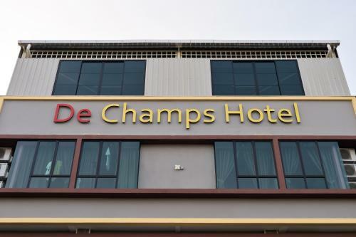 Motel De Champs Hotel