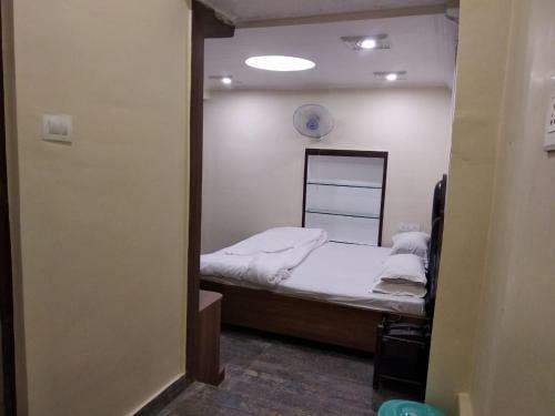 Hostal Ajay Guest House