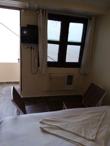 Hostal Ajay Guest House