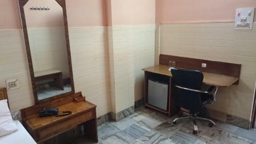 Hotel Aditya Inn