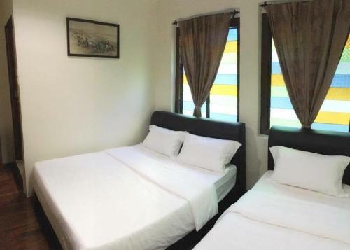 Campbell Antique Hotel & Cafe