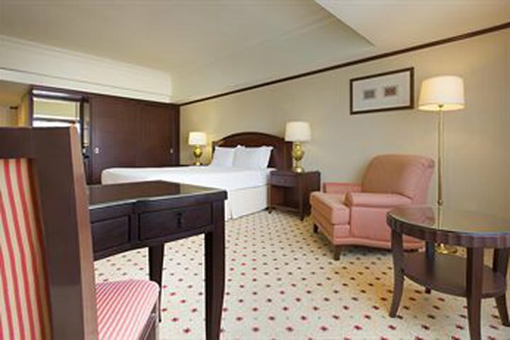 Hotel Le Meridien Kota Kinabalu