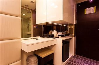 Harmonious Hotel