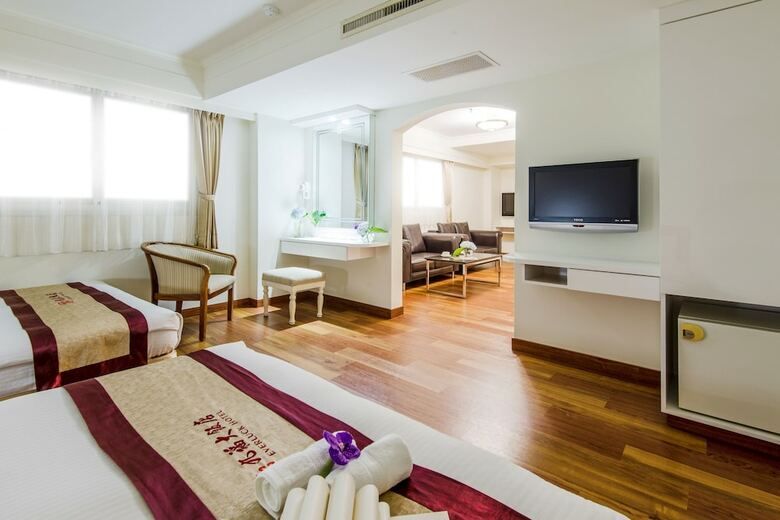 Ever Luck Hotel
