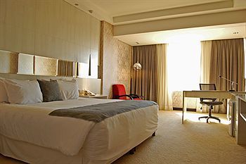 Hg Tower Hotel