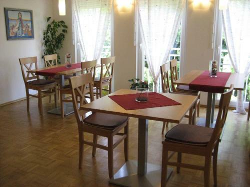 Hostal G�stehaus Zieserl