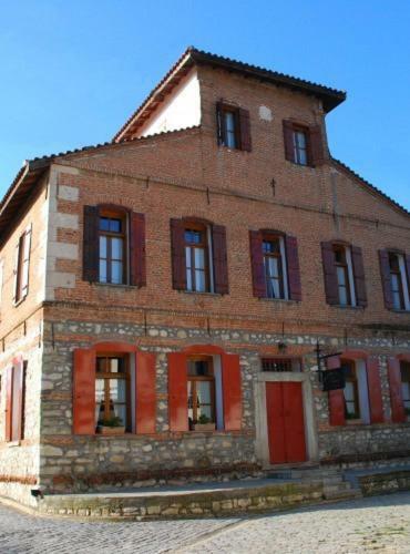 Hostal Hotel Koukouli
