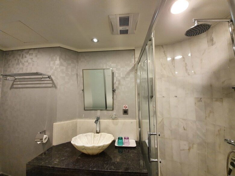 Ximen Airline Hotel