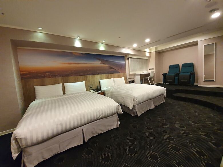 Ximen Airline Hotel
