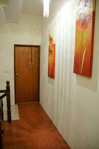 Hostal Rose Rider Guesthouse