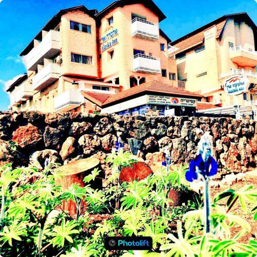 Alaska Inn Hotel