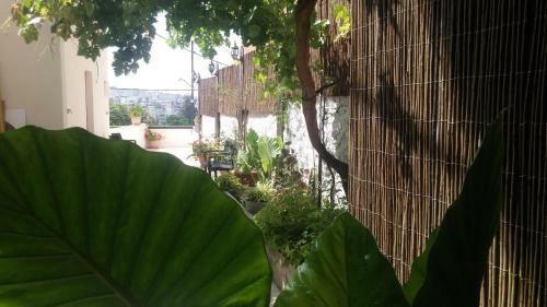 Hostal Rosana Guest House
