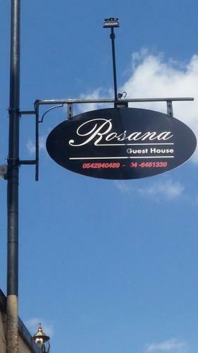 Hostal Rosana Guest House