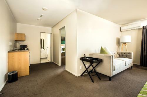 Motel Greenlane Suites