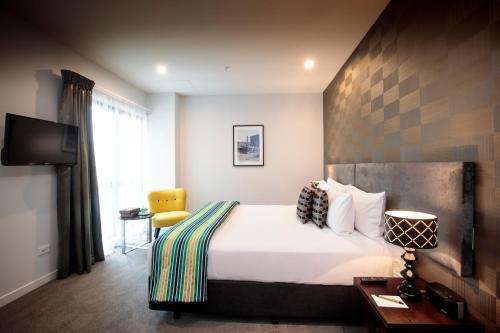 Hotel 115