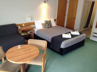 Aalton Motel