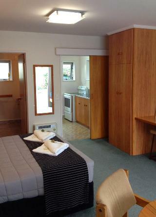 Aalton Motel