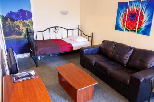 Cherry Tree Lodge Motel