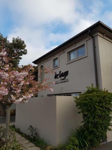Delago Motel/apartments