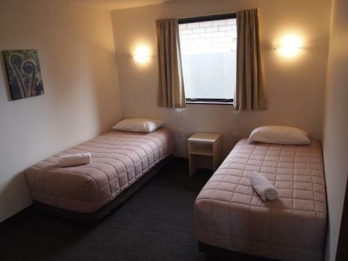Airport Lodge Motel