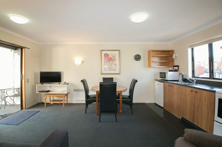 Allan Court Motel