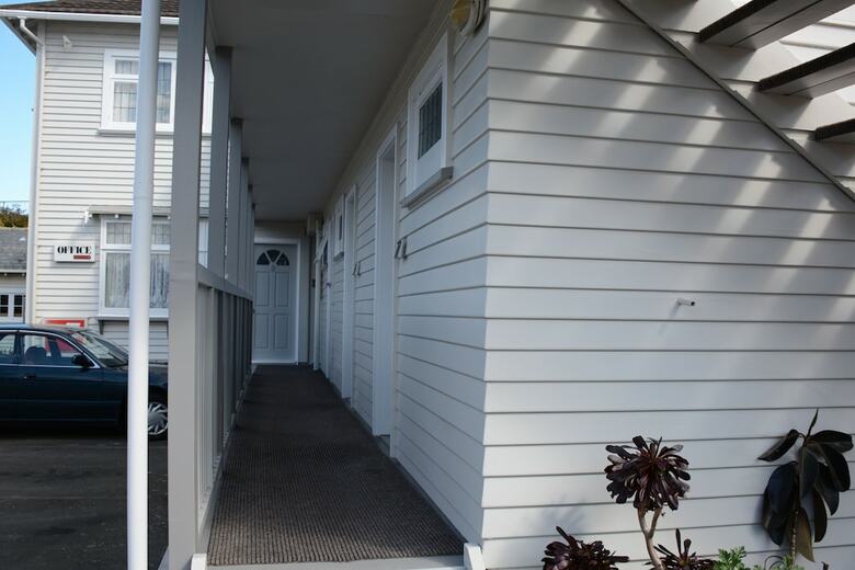 Abbeycourt Motel