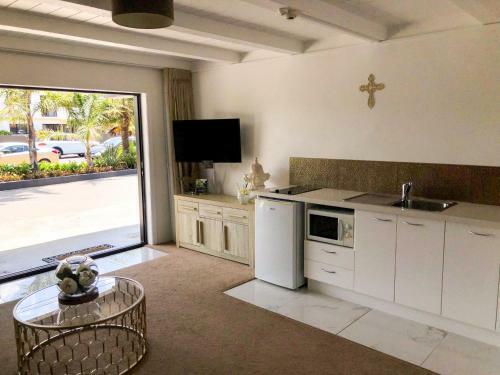 Motel Orewa Beachcomber