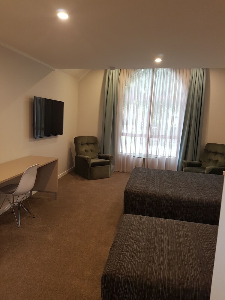 Motel Destiny On Fitzherbert