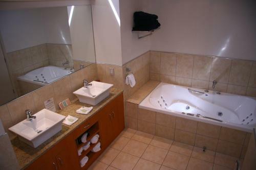 Aparthotel Lakeside Apartments
