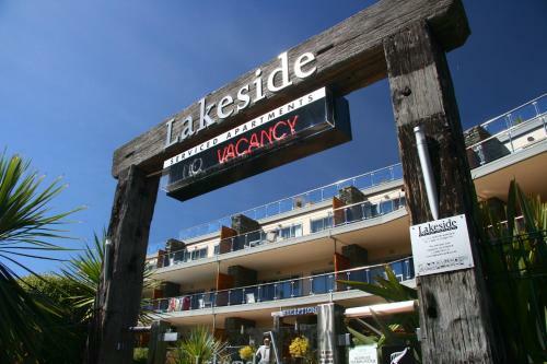 Aparthotel Lakeside Apartments