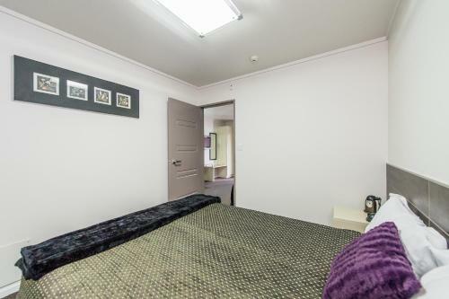 151 On London Motel & Conference Centre