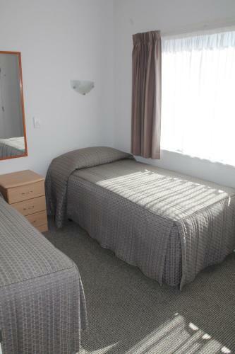 Riverview Motel