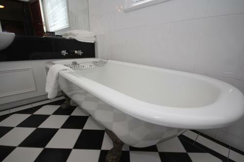 Wellesley Boutique Hotel
