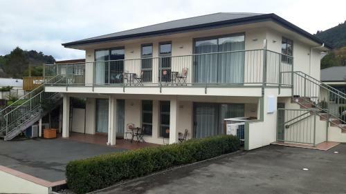 Jasmine Court Motel