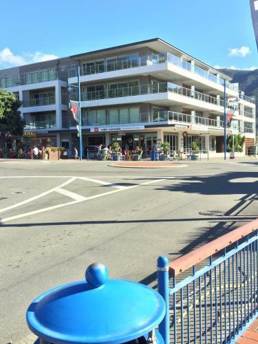 Picton Luxury Waterfront Quay Apartment