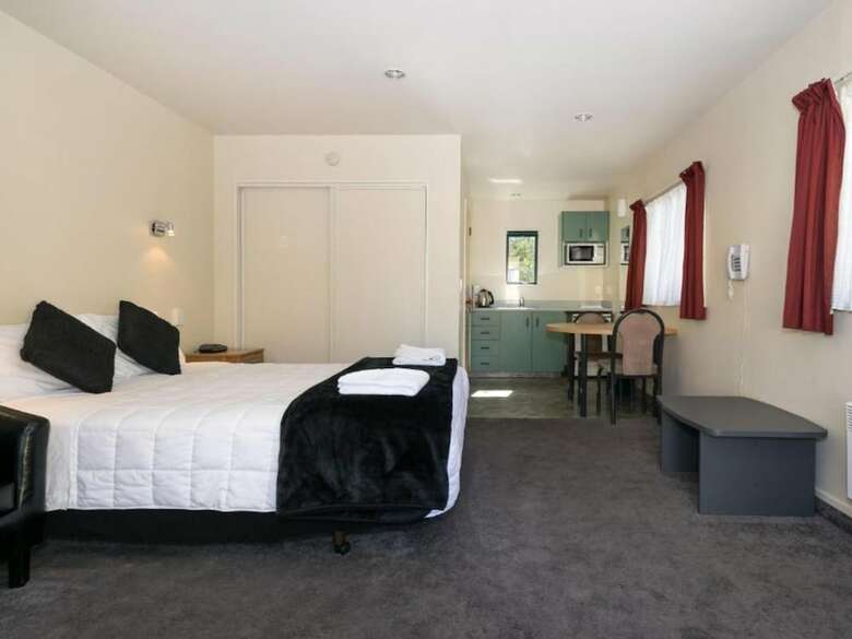 Ashleigh Court Motel